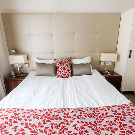 פץ' Adele Boutique Hotel מראה חיצוני תמונה