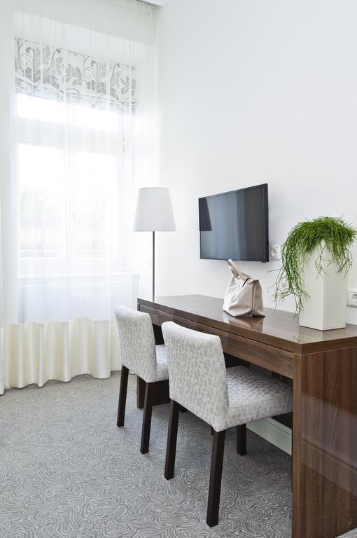 פץ' Adele Boutique Hotel מראה חיצוני תמונה