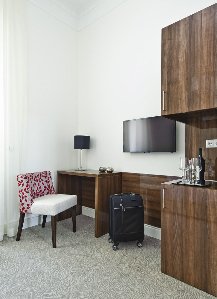 פץ' Adele Boutique Hotel מראה חיצוני תמונה